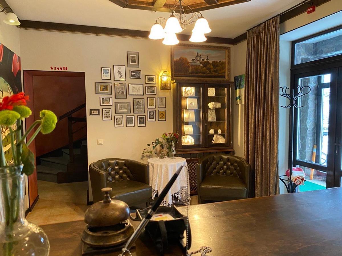 Arthotel Mini-Hotel فوروختا المظهر الخارجي الصورة