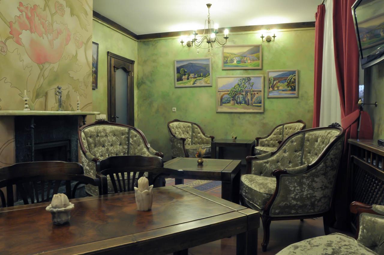 Arthotel Mini-Hotel فوروختا المظهر الخارجي الصورة